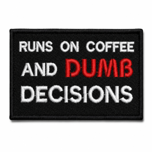 PATCH BORDADO RUNS ON COFFEE 9X6 CM